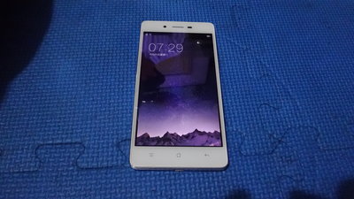 ~OPPO Mirror 5S(A51f) 白色手機一隻~便宜賣無底價標多少賣多少