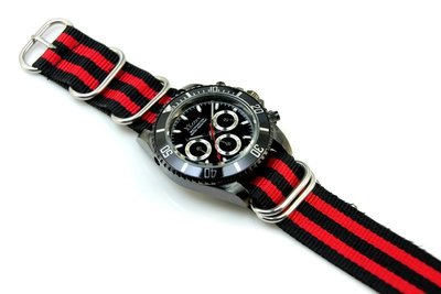 小小瑕疵出清品!特戰兵風格22mm ,20mm,nato zulu 黑紅色條紋尼龍錶帶不鏽鋼錶扣