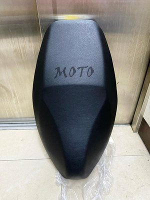 《MOTO車》光陽 原廠 俏麗 噴射 座墊 長座墊 LGM9