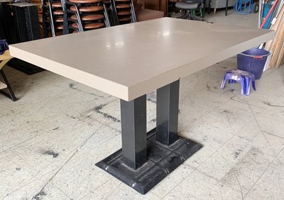 鑫高雄駿喨二手貨家具(全台買賣)---4尺   餐桌     用餐桌     早餐桌   簡餐桌