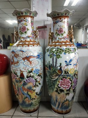 桃園國際二手貨中心(收藏品出清)------超超超級大花瓶 手工花瓶 早期大花瓶