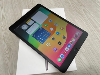 【J30 】近全新 台灣公司貨 蘋果 Apple iPad 9 64G ipad9 64GB WIFI 太空灰 10.2吋