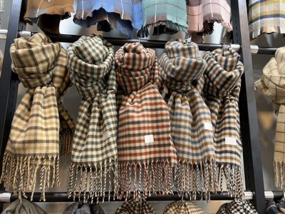 #現貨韓國製棉質流蘇圍巾 韓國披肩 保暖圍巾 格子拼色圍巾