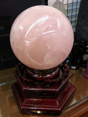 [晶晶洞洞]天然頂級星光粉水晶球.粉晶球.重19.6kg.直徑約24公分