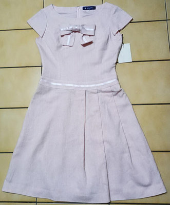 M'S GRACY38號全新有吊牌,粉紅色+蔥絲.緞帶布滾邊.活動蝴蝶結別針短袖洋裝