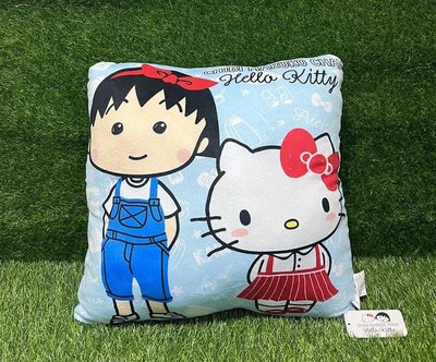 Hello Kitty 櫻桃小丸子 抱枕 (40公分) 方枕 娃娃 午安枕 小丸子 聯名款 (藍色)