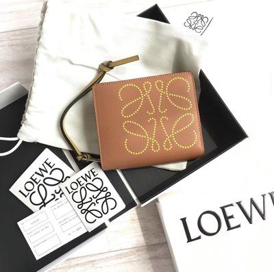 [非現貨，英國代購直郵台灣✈️］Loewe compact wallet logo 撞色 短夾 零錢包 卡包 ［可刷卡，需額外手續費］