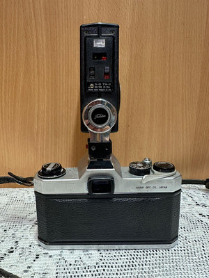 Pentax Spotmatic F (SPF) 全機械單眼底片機 + CUSTOM S2 閃光燈 （當二手零件機出售)