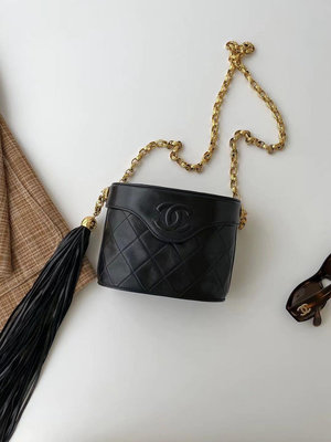 （W39） 週日上新✨ N2V✨VINTAGE✨寶藏美物✨ CHANEL 香奈兒Chanel Chanel 黑金雕花流蘇小盒子