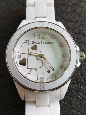 STAR  JEWELRY  時尚女腕錶， 功能正常