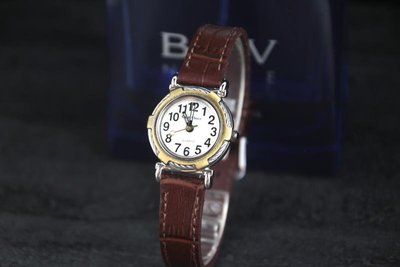 台灣品牌glad stone防水石英錶特殊鋼絲造型表框; 咖啡色錶帶,阿拉伯數字日本星晨miyota 2035石英機心