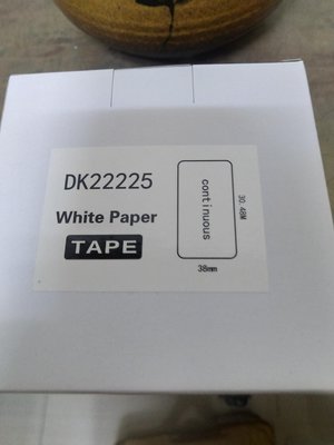[副廠] DK-22225+支架耐久型定型標籤帶(38mmx30 白底黑字)QL-700 QL-580 QL-720NW