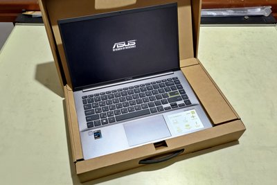 二手華碩 ASUS VivoBook S435EA 14吋輕薄筆記型電腦 秘境綠 i7-1165G7、512GB