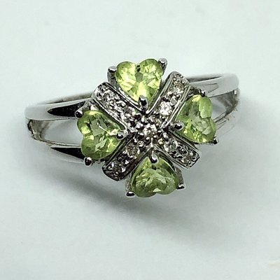 艾麗珠寶-雙心情深橄欖石鑲鑽戒指（14K 白K)CR.000034