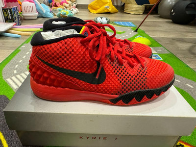 限量 Nike Kyrie 1 籃球鞋紅 4.5Y