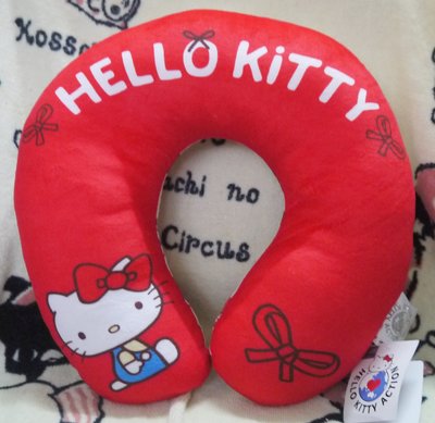 正版﹝Sanrio﹞授權※Hello Kitty凱蒂貓※【kitty馬啼型造型】絨毛頸枕(雙面圖案)