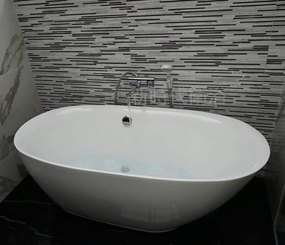 [新時代衛浴] 160cm壓克力獨立浴缸，超薄橢圓款，大斜度半躺舒適150/160/170cm三種尺寸XYK130