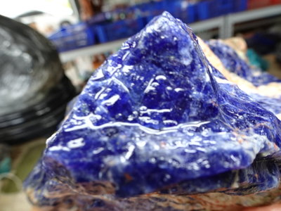 《藍晶寶石玉石特賣區》→〈原石系列〉→天然優色南非藍寶石原礦〈1620公克〉→L75
