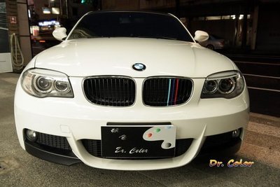 Dr. Color 玩色專業汽車包膜 BMW 118d 水藍 / 深藍 / 亮紅 / 髮絲黑_鼻頭 / 後視鏡