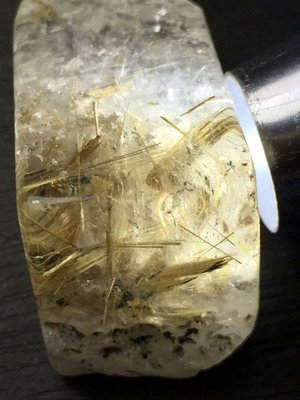 情話水晶~珍藏巴西鈦晶原礦(4)帶根部粗版黃金鈦晶