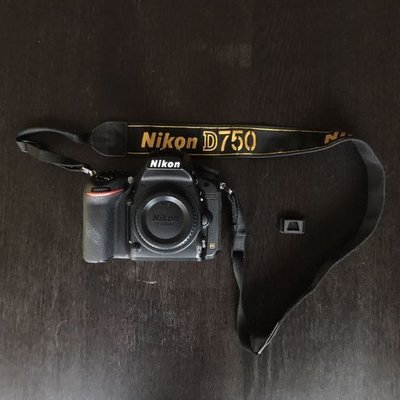 二手單眼相機Nikon D750 機身 原廠 快門數1萬左右次(含電池.線控.Manfrotto相機包)