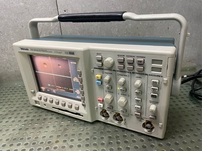 限定数のみ Tektronix TDS3032 300MHz、2.5GS/s | ccfl.ie