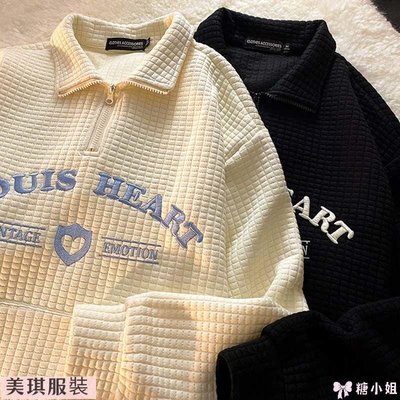 ins奶黃色POLO領大學T女生秋季新款學院風字母刺繡翻領大學T大學女生寬鬆顯瘦套頭外套韓系設計感長袖薄款外套韓風休閒薄【美琪優選】