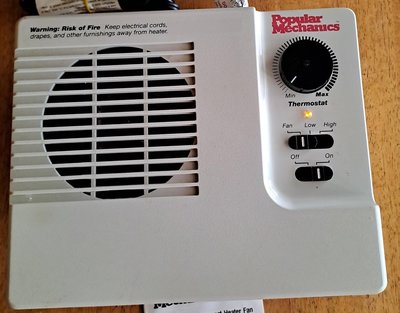 Popular Mechanics  Compact Heater Fan(迷你型桌上暖風機)