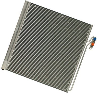 散熱器/水箱/空調冷凝器/中冷器 適用于荒原路華攬勝3 LR010843