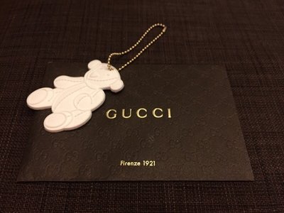 【陽陽小舖】《GUCCI》收藏 紀念款 小熊造型吊飾(白)