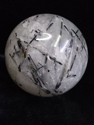 【小川堂】黑碧璽水晶球 重量：1201g / 直徑：9.5cm