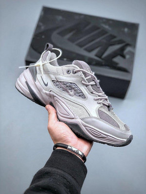 【偉偉代購】耐克/Nike M2K Tekno Ess SP 復古潮流百搭旅游老爹風休閑運動鞋“大氣灰暗黑”貨號：BV0074-001