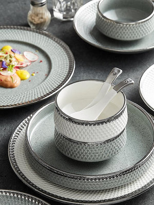 LAREEY碗碟套裝家用輕奢北歐碗盤高級感碗筷簡約現代喬遷餐具套裝