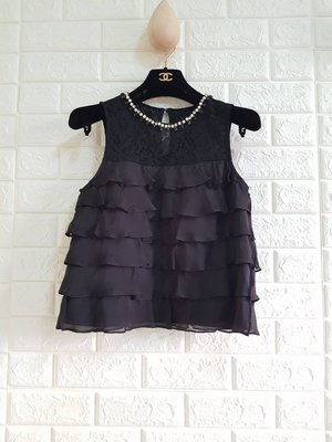 日本貴婦品牌Diagram 36號黑色荷葉絲綢背心