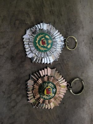 早期後備軍人銀質榮譽章，2個，銅，銀