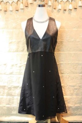 【性感貝貝】法國品牌~ 小羊皮鑲鑽傘狀裙襬洋裝小禮服, di marzia Hon Rober Loranzo款