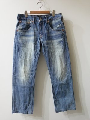美國品牌 LEVI'S 504 淺藍刷紋 小直筒牛仔褲 34腰