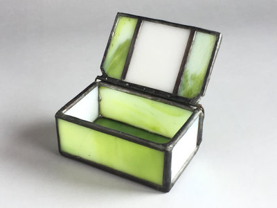 【本齋】一元起標 每週三結標~~日本傳統工藝 金屬框彩色玻璃 蓋盒 長方盒 收納箱 宝石箱 ~q574u