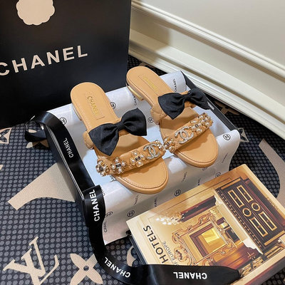 熱銷新款 CHA 珍珠寶石系列 蝴蝶結平底涼拖鞋 明星大牌同款服裝包包