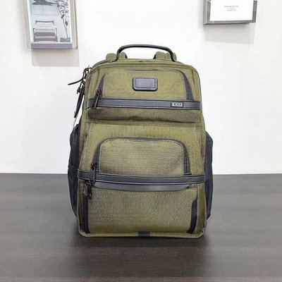 小Z代購#TUMI 2603580 綠色拼黑 彈道尼龍拼接皮革 多夾層雙肩後背包 可插行李箱 獨立電腦夾層 大容量 出差 商務 休閒