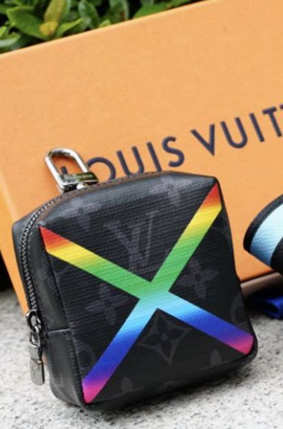 LOUIS VUITTON ポルト カルト・ロミー M82110 草間彌生 eva.gov.co