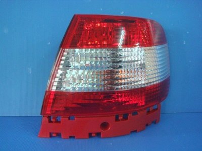 小亞車燈╠ 超優AUDI-A4-95年紅白晶鑽尾燈一組3000元DEPO製