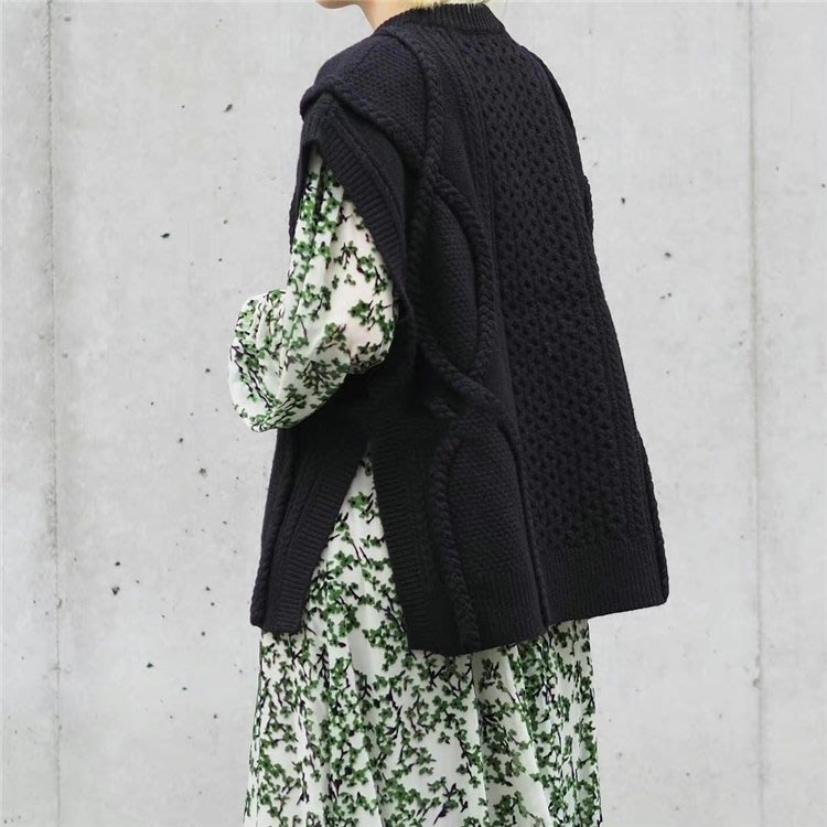 預購】日本CLANE冬21新入荷3D CABLE SLIT KNIT VEST立體麻花編織圓領側