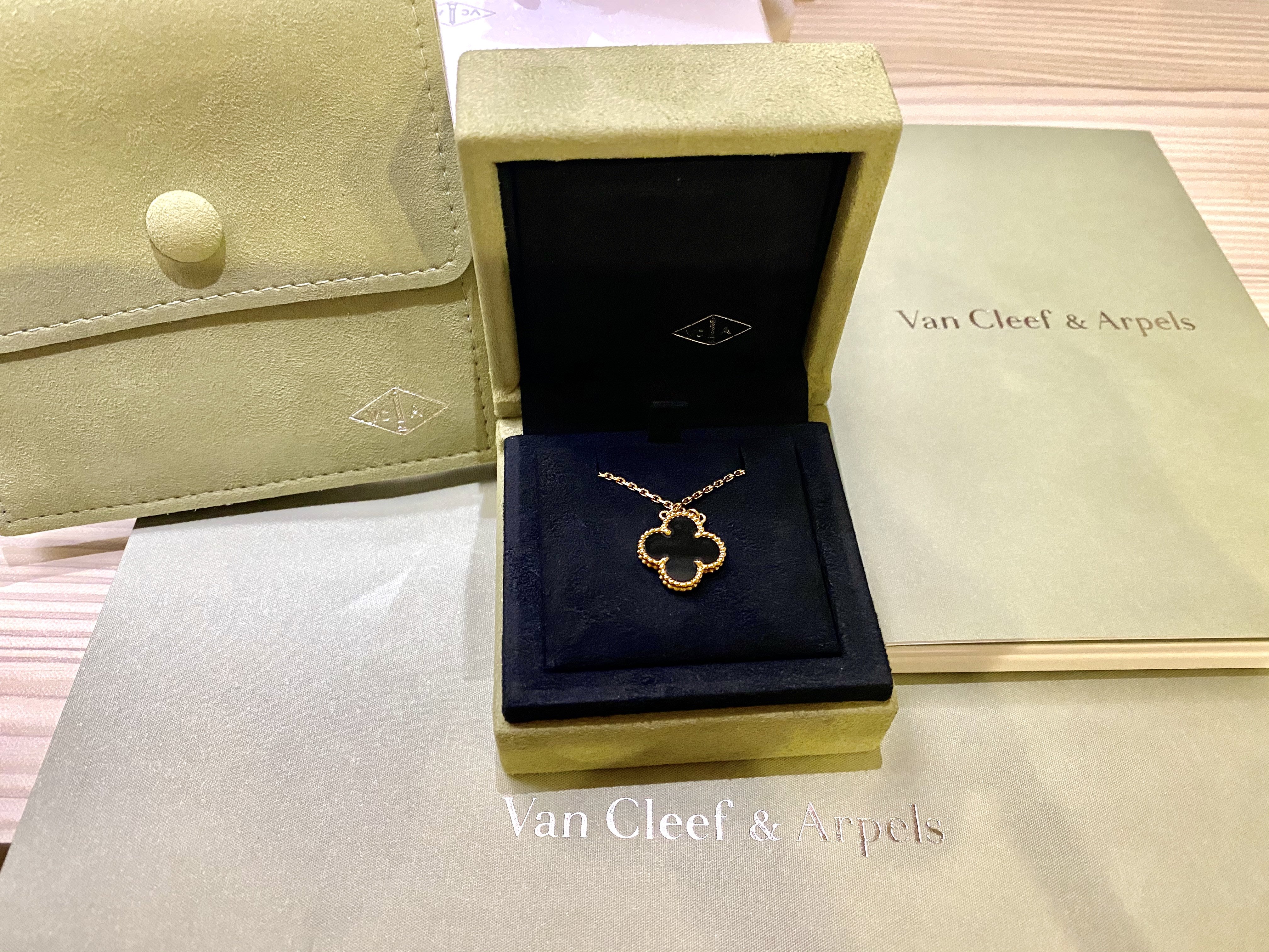 Van Cleef Arpels Vca 梵克雅寶黑瑪瑙幸運草項鍊 Yahoo奇摩拍賣