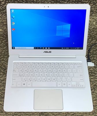 ASUS ZenBook UX305F 極致輕薄筆電 內詳