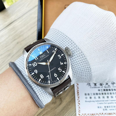 推出 萬國-IWC 大型飛行員系列男士精品腕表 男士手錶 限量版機械腕表 機械表 休閒男錶 皮帶表