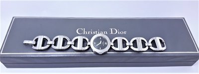 【Jessica潔西卡小舖】swiss made簡約時尚正品Christian Dio 迪奧 CD石英腕錶,附原裝錶盒