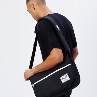 Herschel pop outlet quiz messenger