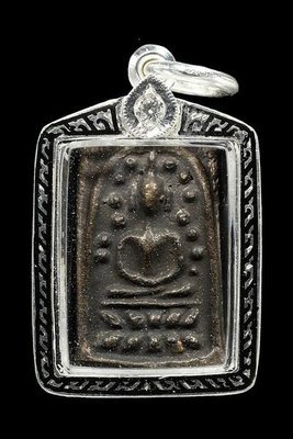 朗考崇迪，Wat Rakhang瓦拉康，2562年，100周年版本，混合金屬材質，純銀龍也殼，原廟盒，編號3828。