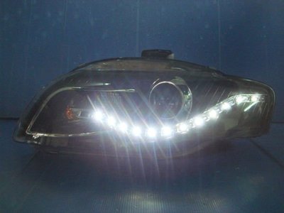 小亞車燈╠ 全新版外銷audi a4 05 06 年B7 AVANT仿R8燈眉魚眼黑框大燈